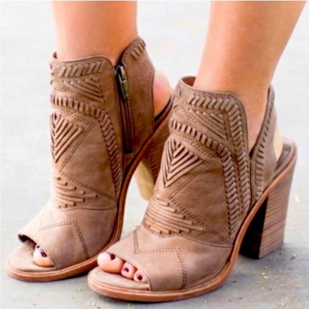 Vince Camuto Karinta Block Heel